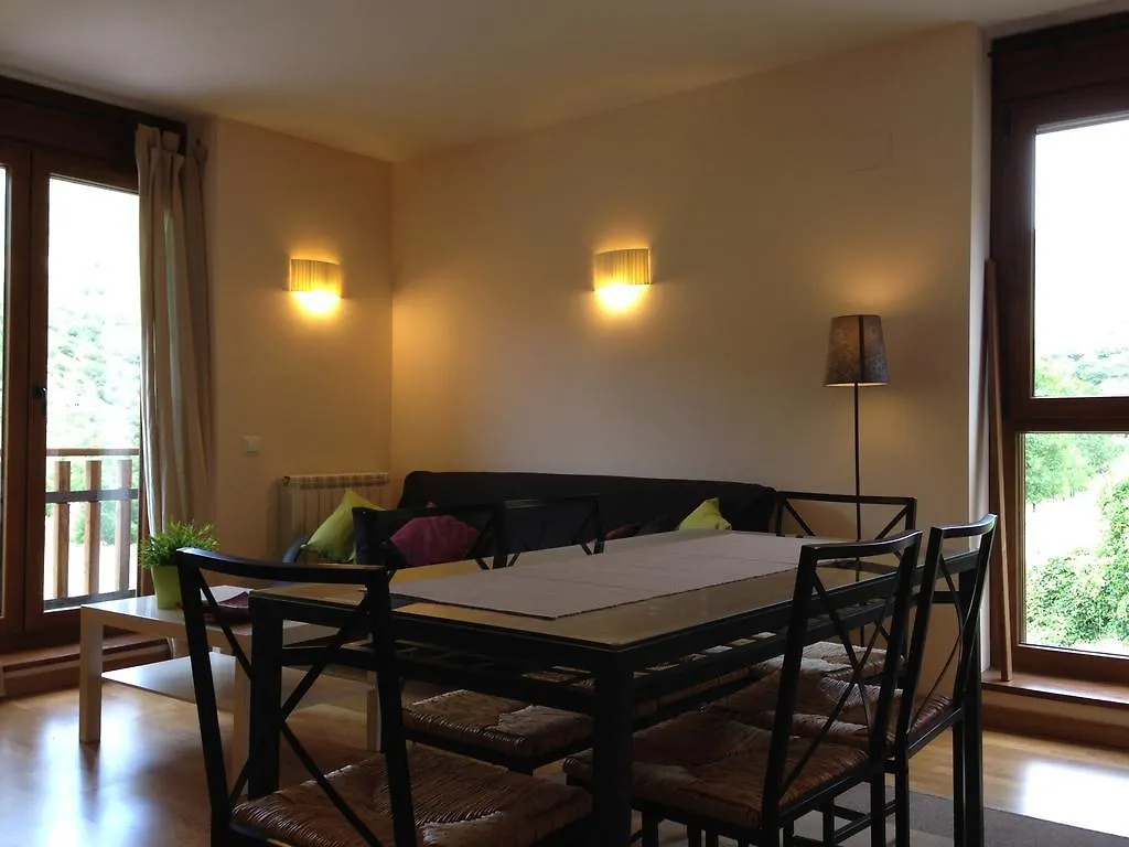 Isavarre Esqui Apartment Sorpe Spain